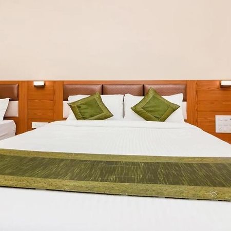 Hotel Volga Plaza مومباي المظهر الخارجي الصورة